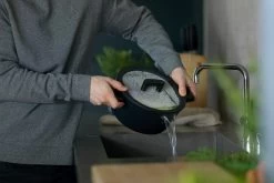 Fiskars Hard Face Sauteuse 26cm, 2,8L Avec Couvercle -Couteaux De Cuisine FHF1020890 04 fiskars hard face