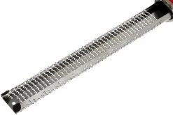 Râpe Microplane Premium Classic, Rouge -Couteaux De Cuisine MP46120 03 microplane premium classic rasp rood mp46120 d3